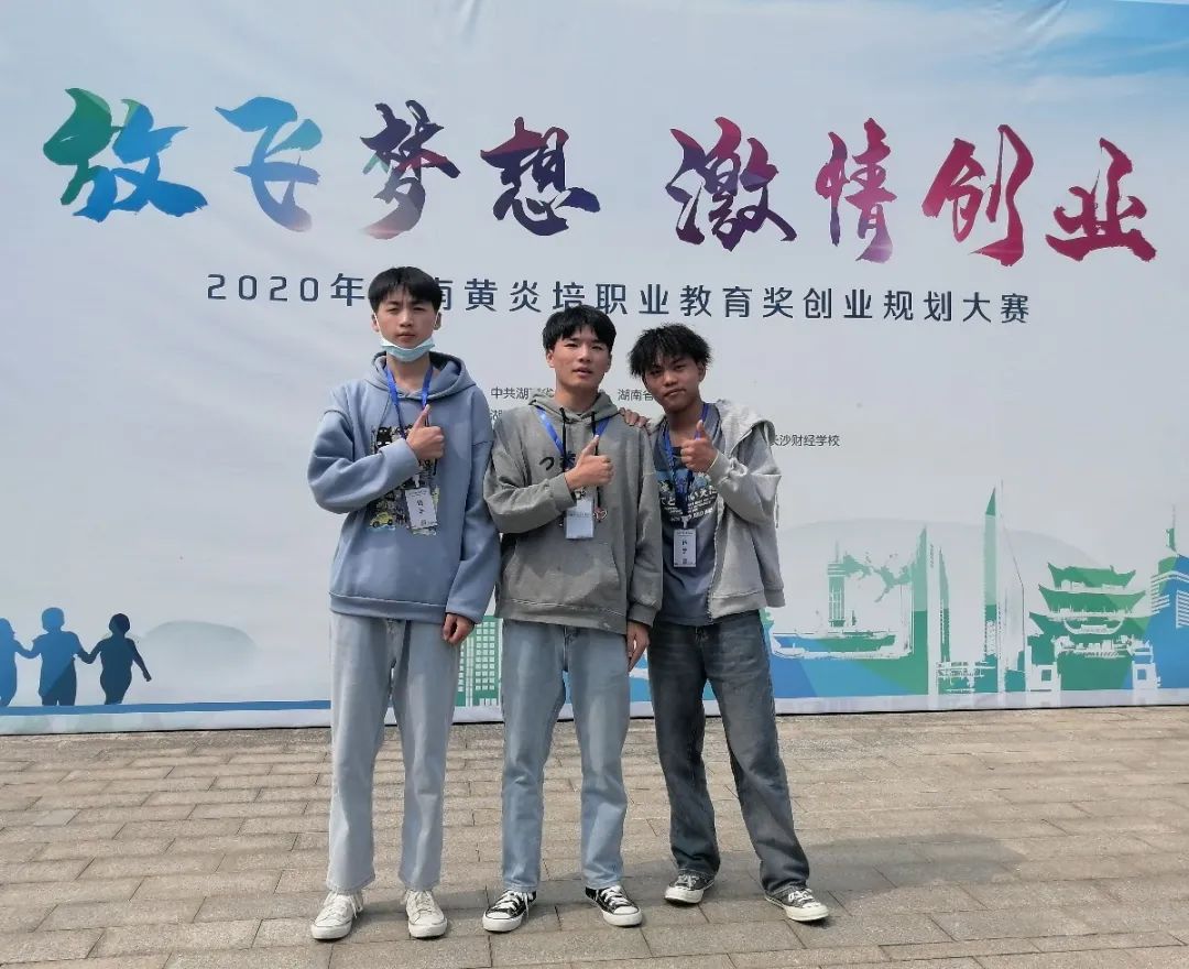 01.jpg